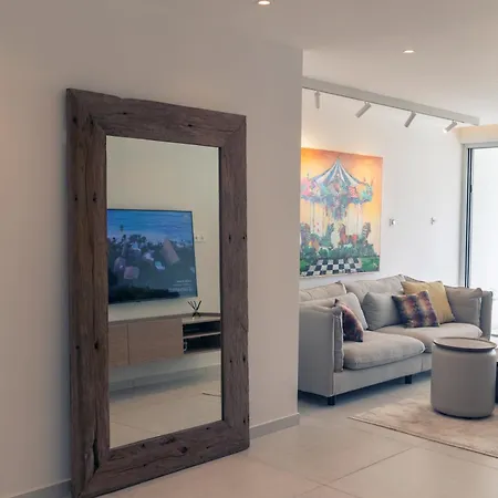 Mackenzy Dream 202 * Ларнака