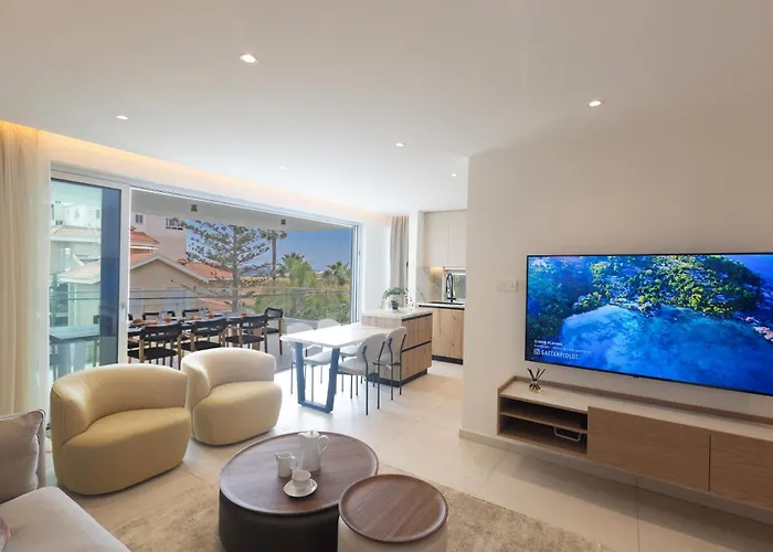 Mackenzy Dream 202 * Ларнака