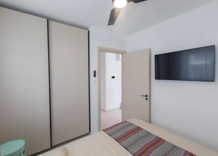 Mackenzy Dream 202 *