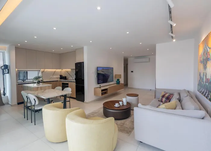 Mackenzy Dream 202 * Ларнака