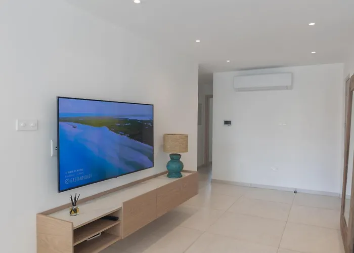 Mackenzy Dream 202 * Larnaca