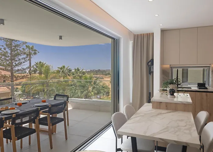 Apartament Mackenzy Dream 202 *