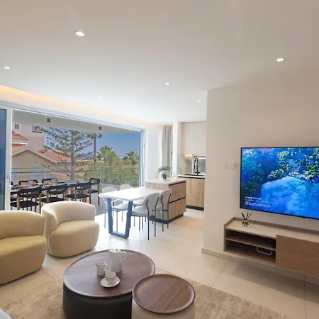 Mackenzy Dream 202 * ラルナカ