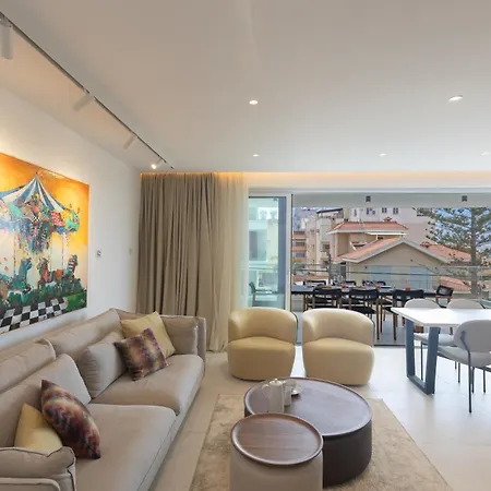 Apartment Mackenzy Dream 202 *